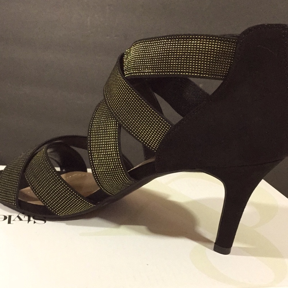 Seleste Black/Gold Heels NWOT SIZE 8 Style & Co‎ - Picture 2 of 6